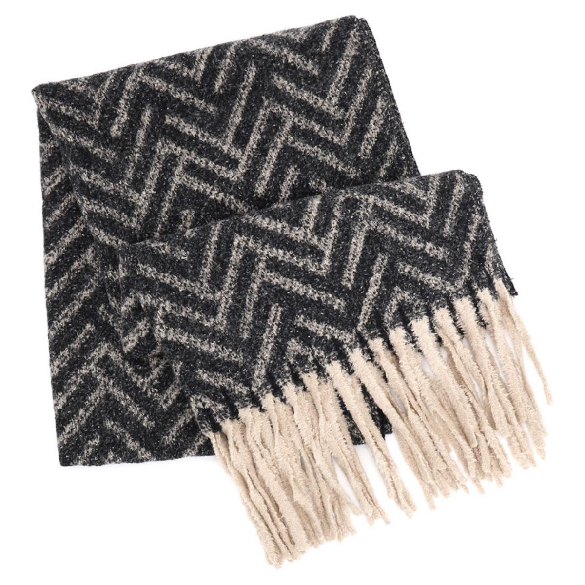 Super Soft Geometrc Scarf